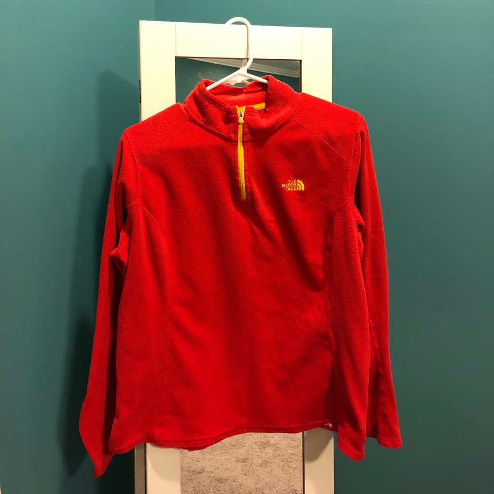 North Face XL fleece pullover. Smoke/Pet free.